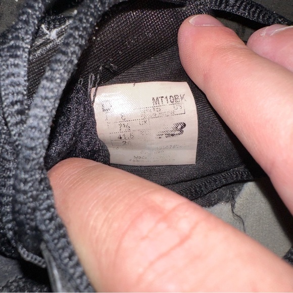 New Balance Minimus Men’s Black Trail Shoes - Picture 7 of 7